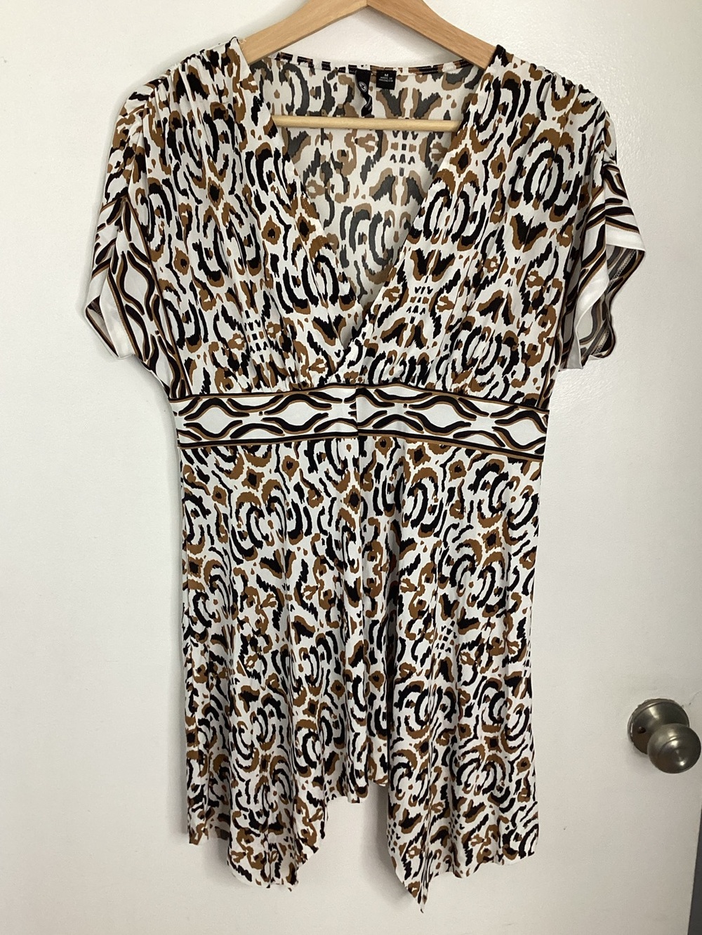 Milano White Black & Brown Animal Like Print V-Neck Tunic M